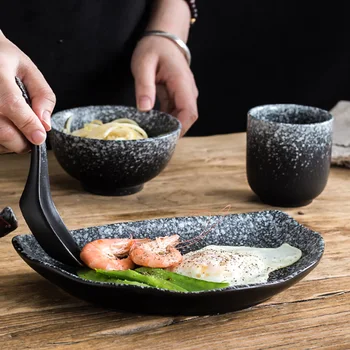 Japoniško stiliaus keramikos miltų, vieno asmens maistui vienam asmeniui nustatyti, dubenys, šaukštai, puodeliai, vakarienė plokštės keturis ar penkis hou