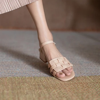 Nauja vasaros Moterų sandalai natūrali oda vasarą batai 22-24.5 cm Odos juostelių viršutinis+Avikailio vidpadis mados moterų sandalai