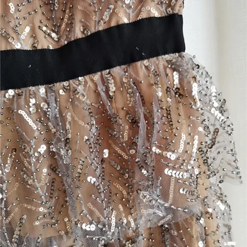 TWOTWINSTYLE Colorblock Nėrinių Skydelis Suknelė Moterų V-kaklo trumpomis Rankovėmis Moterų Elegantiškas Mini Suknelės Mados Drabužių Stiliaus 2021