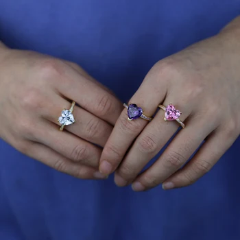 Naujas vestuvinis žiedas stilius su balta rausva, violetinė širdies cz asfaltuotas maža grupė žiedais su aukso spalvos sidabrą, sužadėtuvių žiedai, juvelyrika