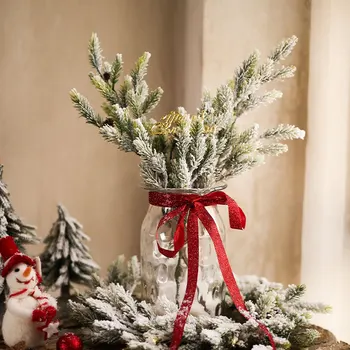 Kedro Šakos Modeliavimas Augalų Langų Dekoro Raudonųjų Vaisių Pušies Medžio Vainikas Gyvenamasis Kambarys Su Virtuvės Langą Dirbtinės Kalėdų Apdaila