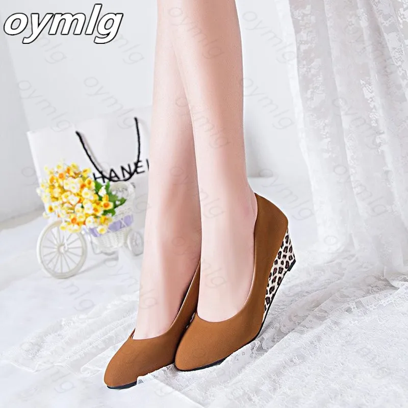 2020 new wedge leopard women shoes shallow Pointed Toe Flock casual summer single shoes fashion ladies dress zapatos de mujer PU 1