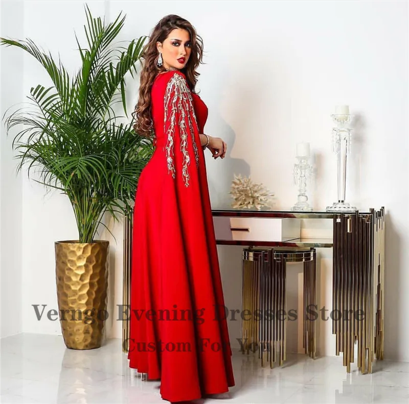 Verngo 2021 Raudona Satino Linija Caftan Vakaro Suknelės Ilgai Žaliojo Karoliukai, Aplikacijos Siuvinėjimo Dubajus Arabų Moterų Oficialų Prom Chalatai 4