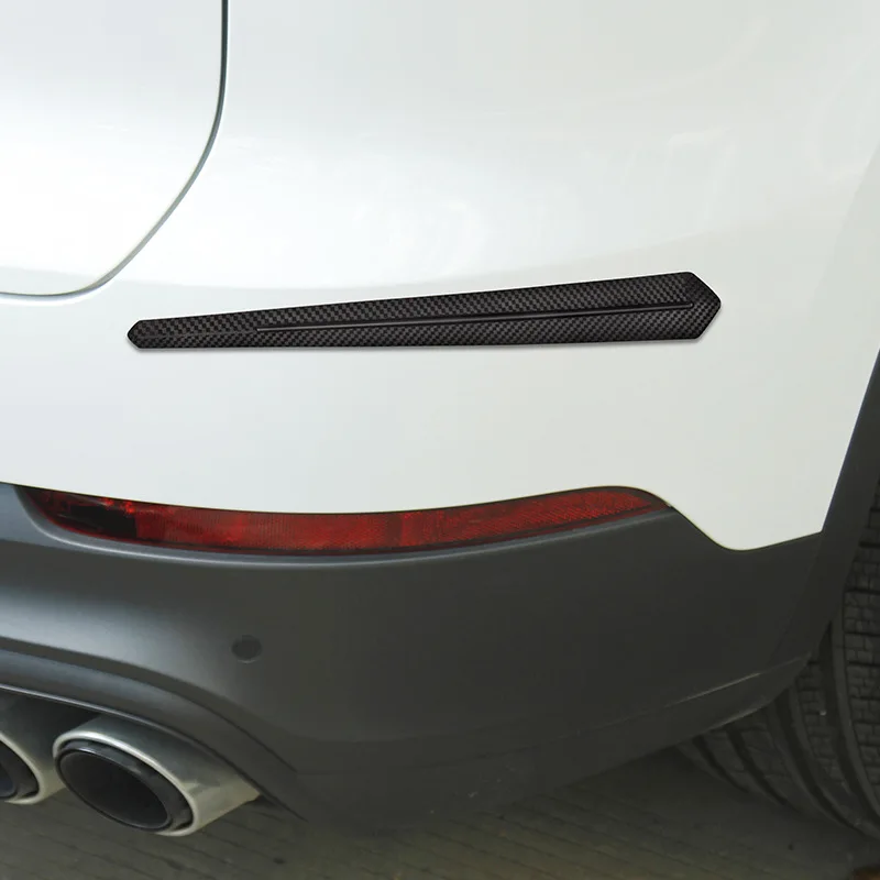 3D Automobilių Apsaugos Juostos Naudojamas Siekiant Apsaugoti Automobilių Lipdukai Nuo Įbrėžimų ir Įbrėžimai. Anglies Pluošto Išvaizda Animacinių Filmų 4