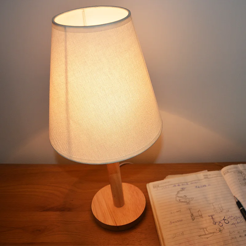 Šiuolaikinės Paprastų Medinių LED Stalo Lempa, Miegamojo Lovos Dekoratyvinis USB Skaitymo Lentelė Naktį Šviesos 2
