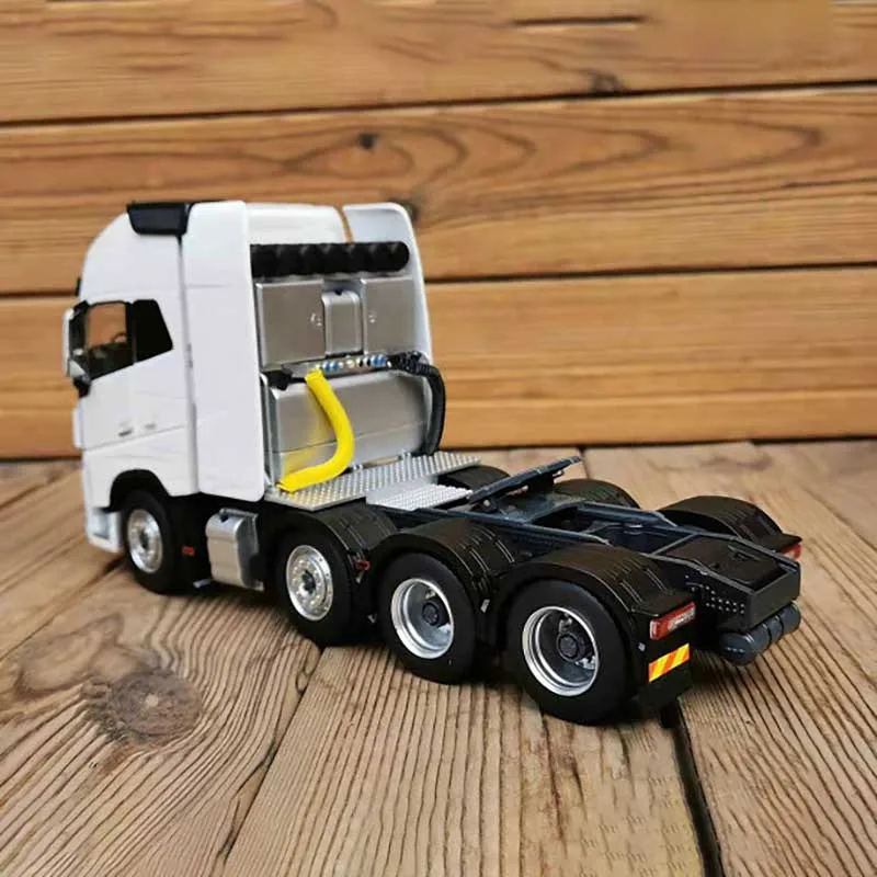 Diecast 1:32 8 X 4 Traktoriaus Sunkiųjų Sunkvežimių Lydinio Automobilio Modelio Surinkimo Suvenyrų Dekoravimas Ekranas Transporto Priemonės Žaislas 0