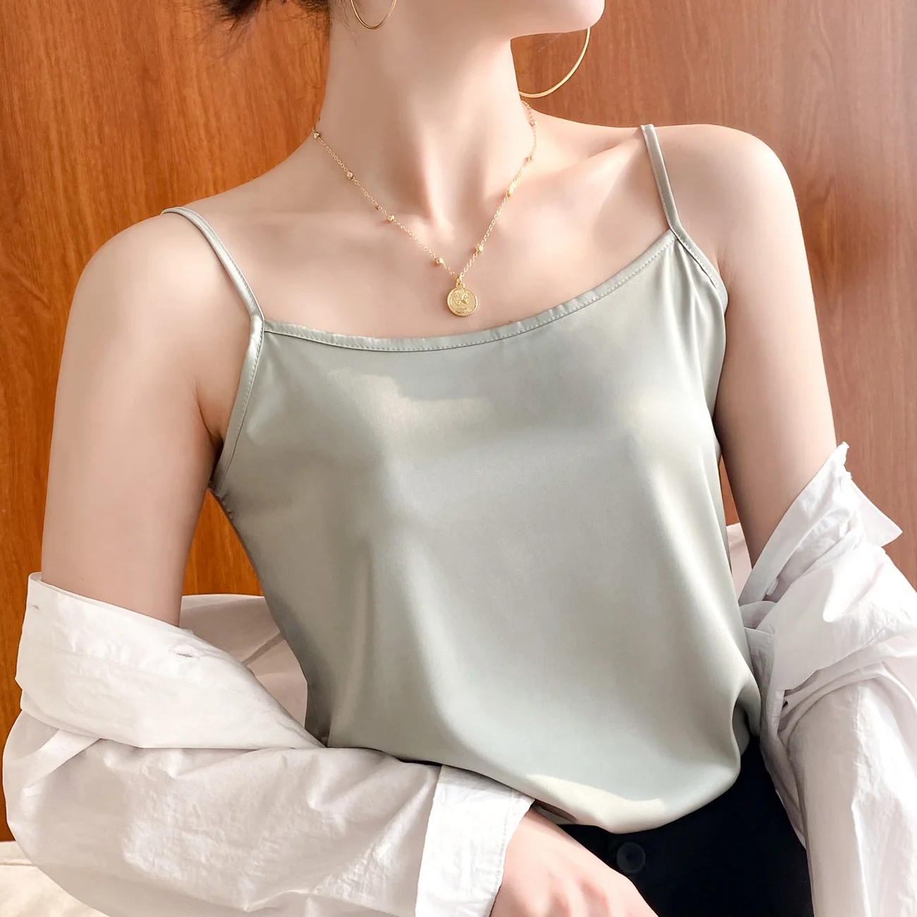Moterų vasaros camis bako viršuje kietas trumpas atsitiktinis plonas šilko berankoviai marškinėliai seksuali moteris viršūnės 1